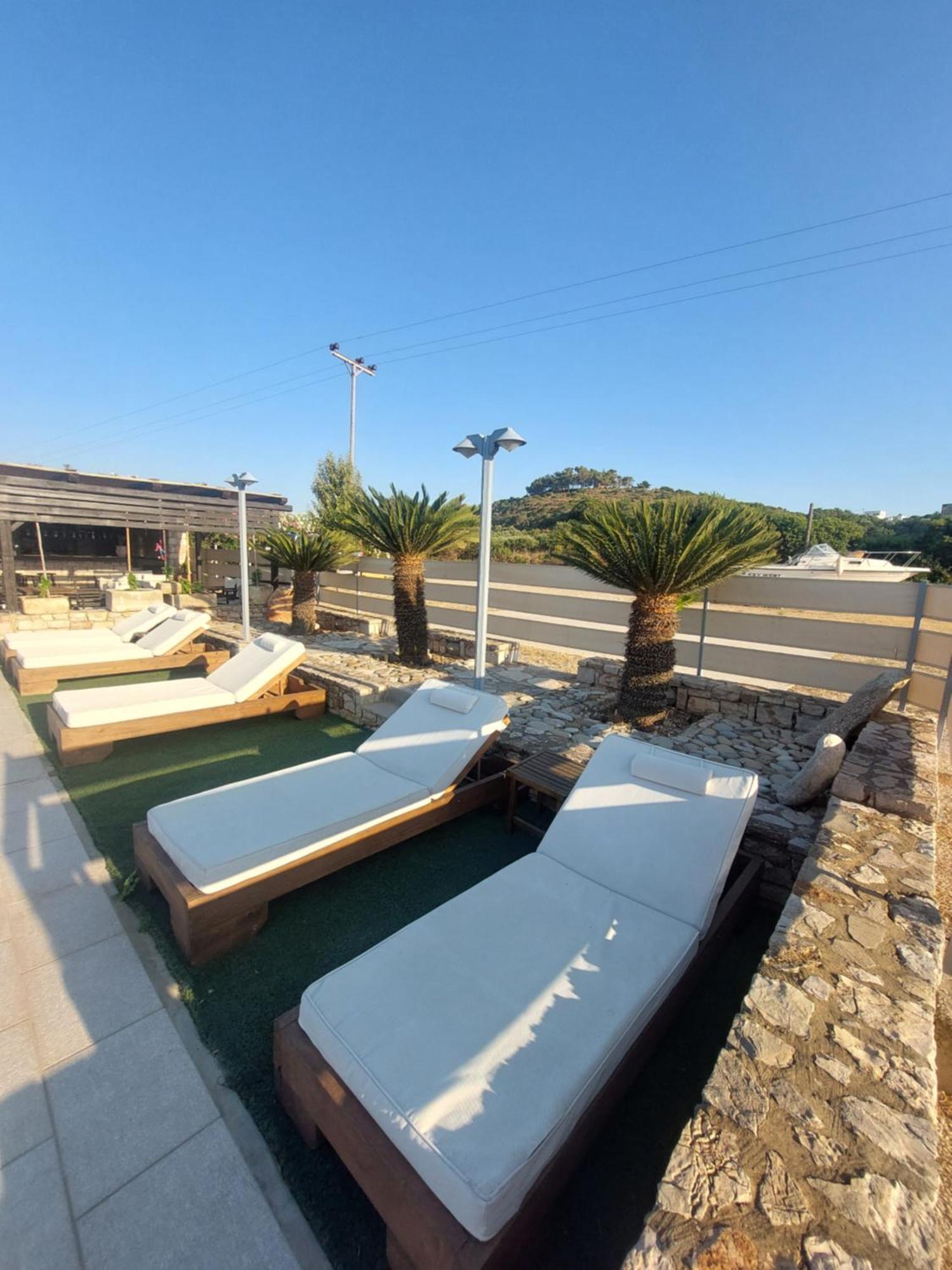 Aparthotel Petradi Livadi  Exterior foto