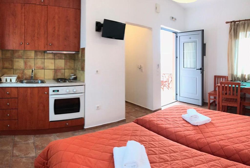 Aparthotel Petradi Livadi  Exterior foto