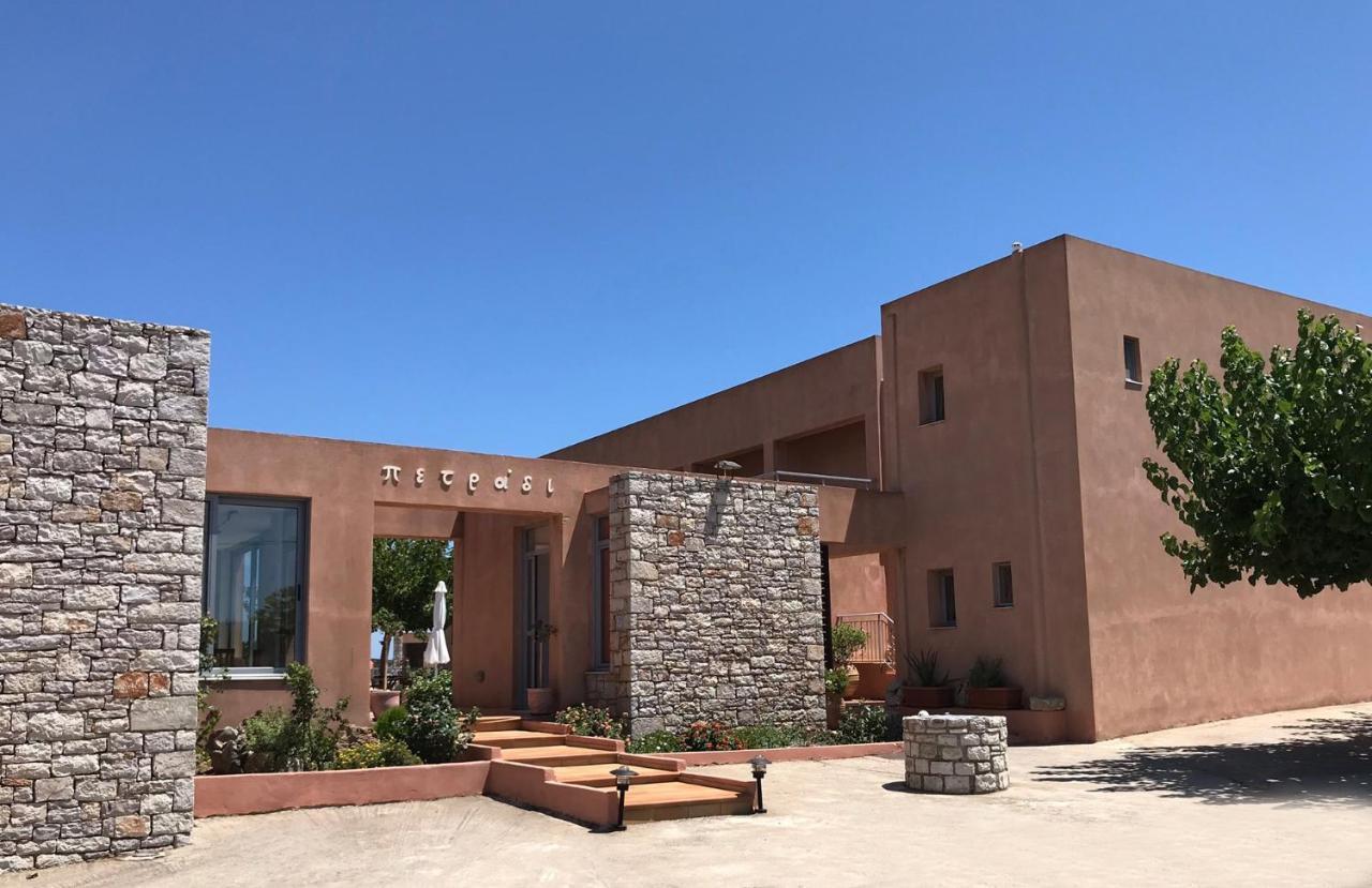 Aparthotel Petradi Livadi  Exterior foto